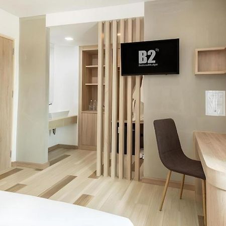 B2 Ubon Premier Hotel Убонратчатхані Екстер'єр фото