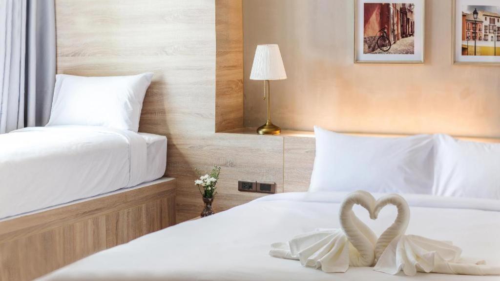 B2 Ubon Premier Hotel Убонратчатхані Екстер'єр фото