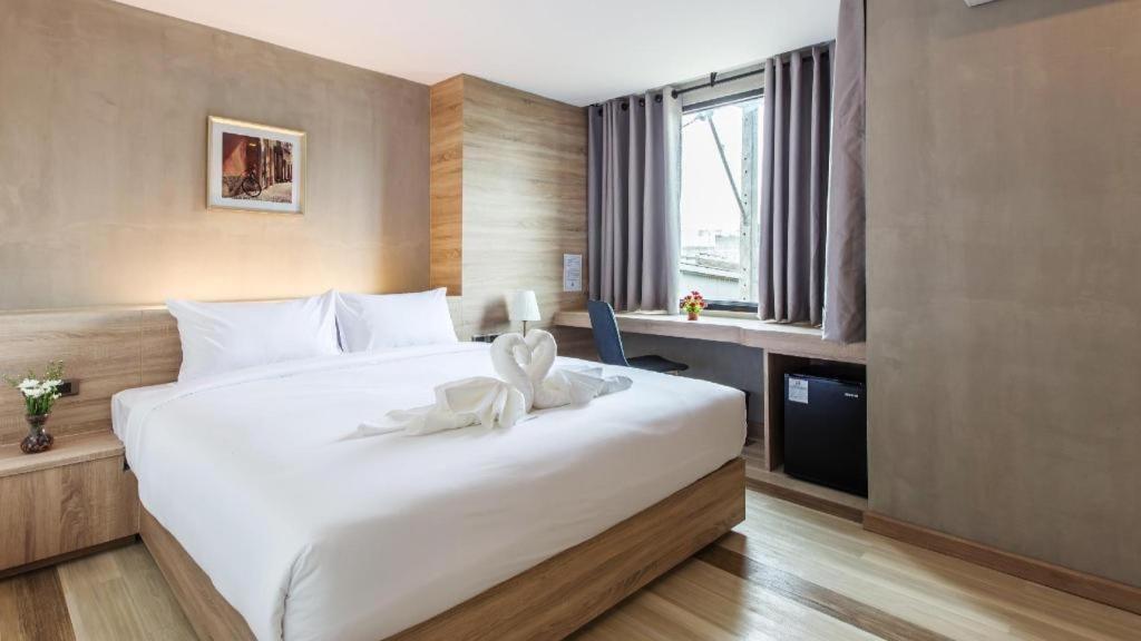 B2 Ubon Premier Hotel Убонратчатхані Екстер'єр фото