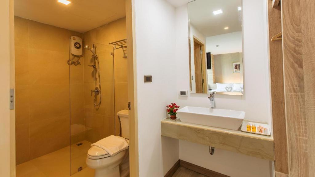 B2 Ubon Premier Hotel Убонратчатхані Екстер'єр фото