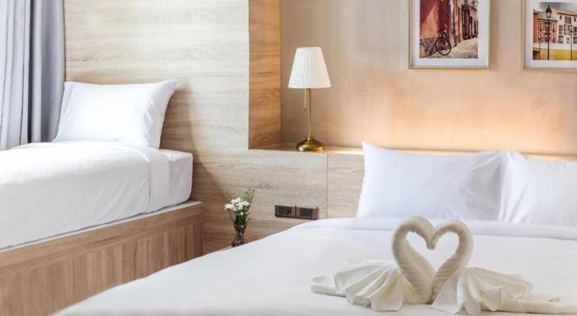 B2 Ubon Premier Hotel Убонратчатхані Екстер'єр фото