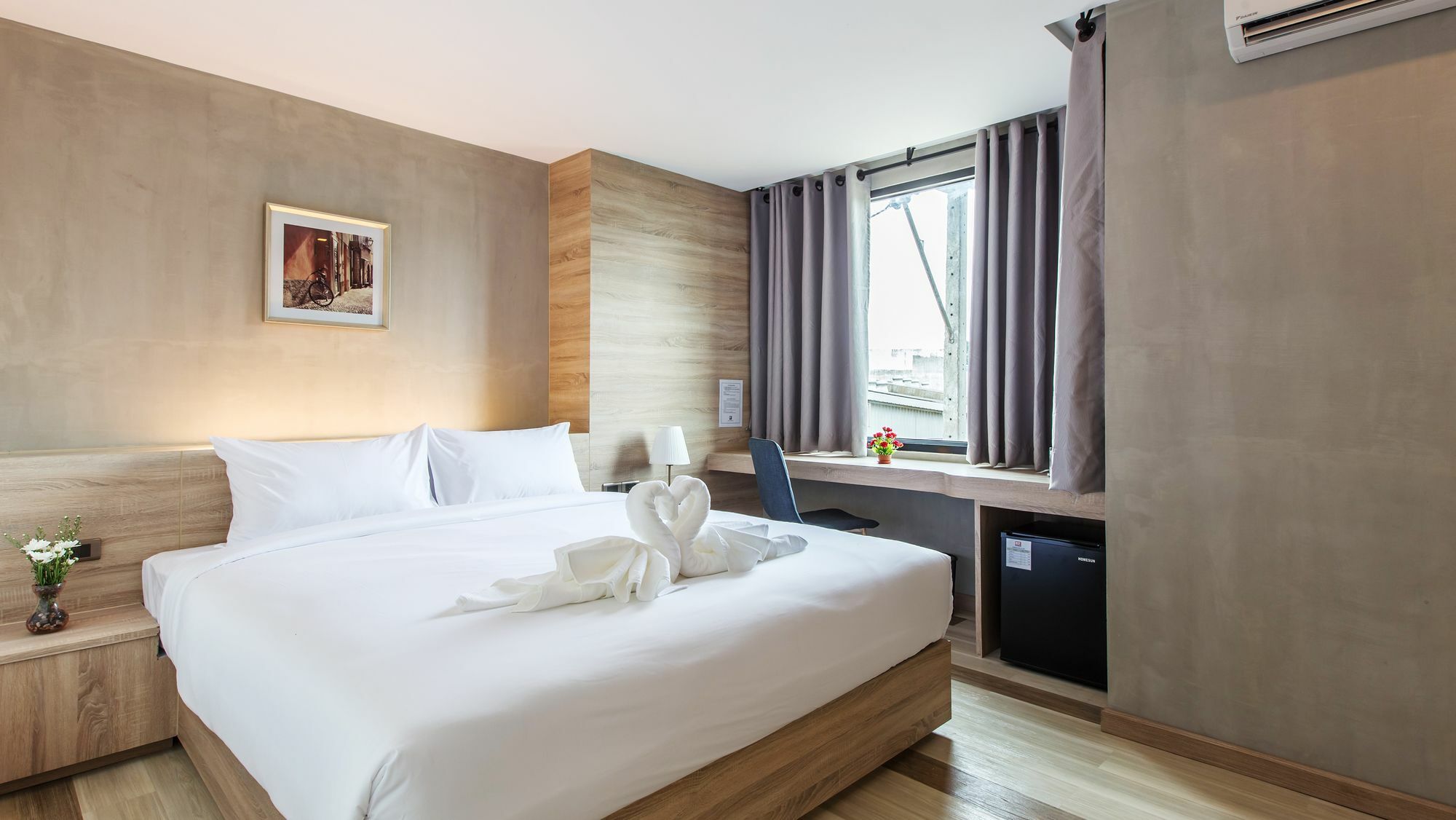 B2 Ubon Premier Hotel Убонратчатхані Екстер'єр фото